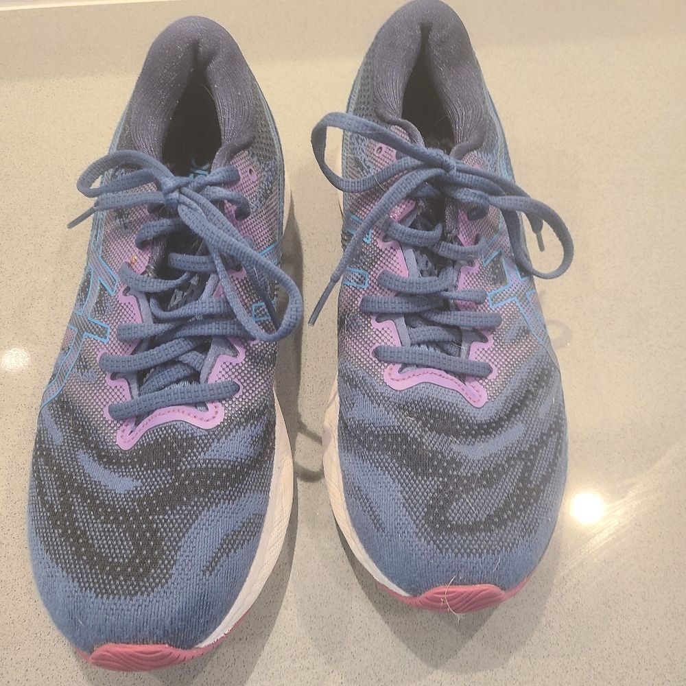ASICS Gel Nimbus 23 Womens size 10 Running Shoe